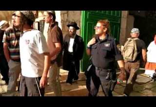 Removed From Har Habayis On 9 Av As Onlookers Shout At Police