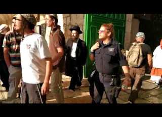 Removed From Har Habayis On 9 Av As Onlookers Shout At Police