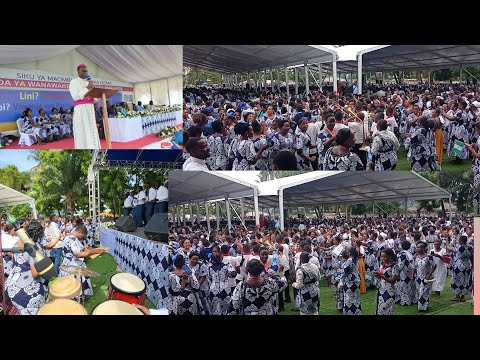 TAZAMA BALAA WALIO LIFANYA KWAYA MT KIZITO MAKUBURI MBELE ASKOFU MCHAMUNGU IBADA UMOJA MAKANISA