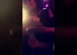  هاك هاك شوف نعيمة لاكلاص في باريس تبراح بليغوغو صديقها يبرحلها نار