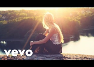 Derya Ürkmez Yana Yana