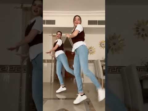 رقصي انا و لين محمد على مهرجان امسكو وانا هعمل اعمى لانا محمد رقصي انا و لين محمد على مهرجان امسكو وانا هعمل اعمى لانا محمد