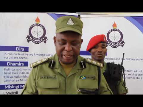 WATATU MBARONI KWA KUUZA MBOLEA KWA VIFURUSHI VYA UONGO KAMANDA NJOMBE AFICHUA HADHARANI