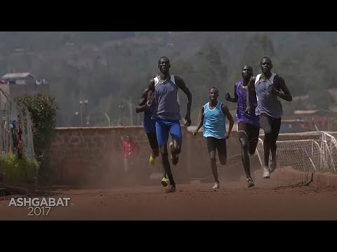 AIMAG Langstreckenläuferin Tegla Loroupe Betreut Flüchtlingsteam