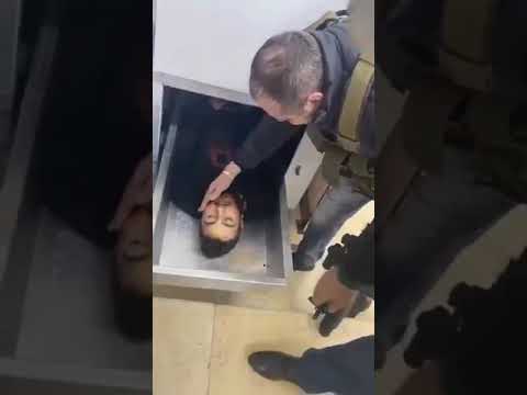 زيارة علي ابو سلة للشهيد المغدور هادي حسين زعيتر ابو حلاوة في براد المستشفى