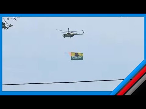 CHOPA ILIYOBEBA PICHA YA RAIS SAMIA YAKATIZA MITAA ZANZIBAR