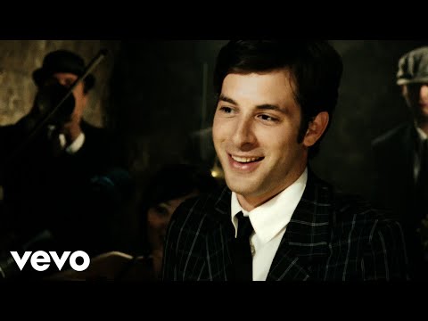 Mark Ronson Ft Amy Winehouse Valerie Official Video