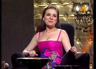 سواريه الجميلة مي عز الدين والمطرب حمادة هلال