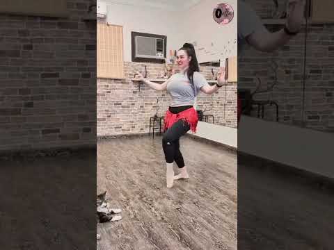 الرقص على الأغاني براحة يا شيخة