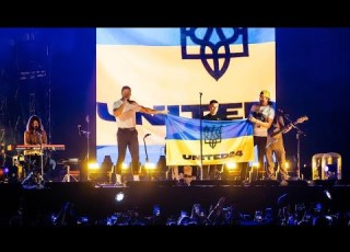 Imagine Dragons Crushed Live Debut In Warsaw Poland Ukraine Tribute