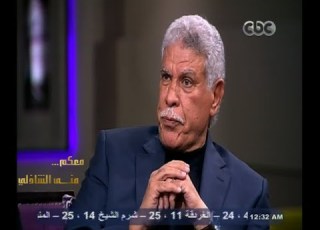معكم منى الشاذلي حسن شحاته ميدو اعتذر في ثاني يوم عندما حدثت واقعة تبديله بعمرو زكي