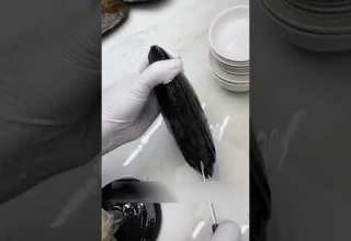 شاهد كيف يتم استخراج اللؤلؤ من المحار Short Shorts ابوفارس