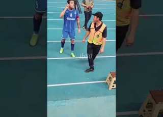 عصبية الاعب ابراهيم بايش على المشجع علي المالكي