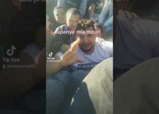 شاب امين شاوي في قوارب موت