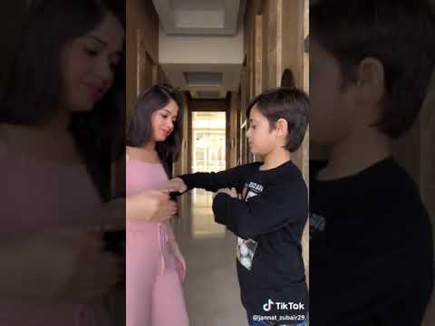 سليم الصغير بطل مسلسل جودا اكبر مع اخته سليم الصغير بطل مسلسل جودا اكبر مع اخته