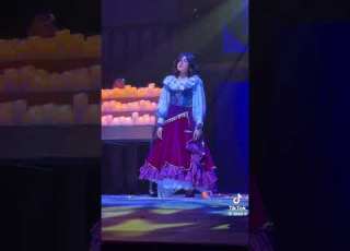 رهف محمد مسرحيه أحدب نوتردام