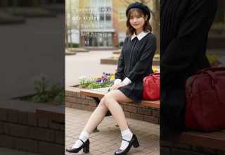 Layered Elegance Pantyhose Socks Leg Styling パンストコーデ 白ソックス 大学生ファッション 美脚レイヤード パンスト Pantyhose