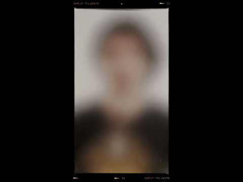 تمر بنا الايام سرعه كأنما بصوت جميل