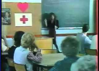  Mylène Farmer Maman A Tort Un Temps Pour Tout Antenne 2 27 Septembre 1984