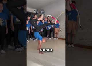 Dispara Arco Y Flecha Con Los Pies