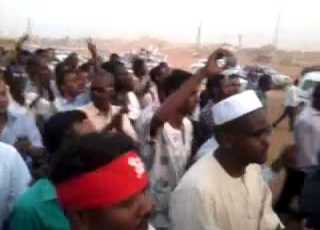  تشييع شاعر الشعب السودانى محجوب شريف