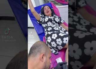  فنانه ايناس الخالدي رسم الوشم