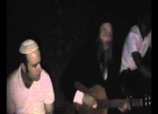גיא צבי מינץ חבורת לב חדש בשפת הנחל בשיר בן של מלך מרגש מאוד