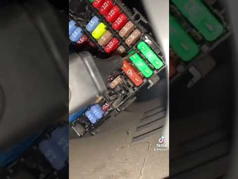 Sandero Avaria Elétrica Na Automotiva Não Existe Regra Cada Montadora Impõe Sua Regra Shorts