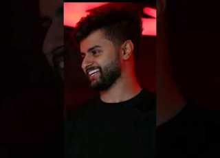  من قال لك انا مبيك اصلا انا اموت فيك