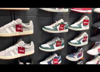 لن تصدق الأسعار في Black Friday جولة في محلات الملابس في إيطاليا