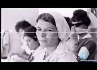  شاه در میان زلزله زدگان بوئین زهرا 1962