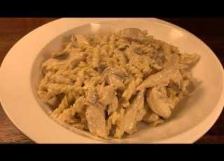  پاستا آلفردو با مرغ Chicken Alfredo Pasta