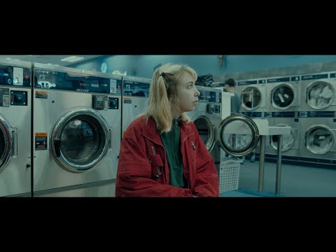 Beach Bunny Prom Queen Official Music Video