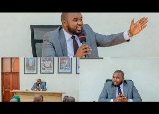 Bukumu Une Première Rencontre Entre Sa Majesté Mwami Butsitsi Kahembe IV Isaac Et Les 14 Boursier