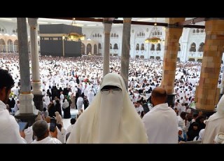 ايمان الشاذلى اجمل عيد فطر ف حياتى من الكعبه المشرفه