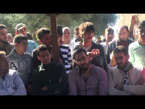 اتمنى تروحون للفديوات الي ناشرهم وتسوون لايك وتعليق حتى تصعد الفديوهات والناس تشوفها