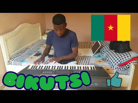 BIKUTSI DU CAMEROUN AU PIANO Kalimba Et Guitare Solo