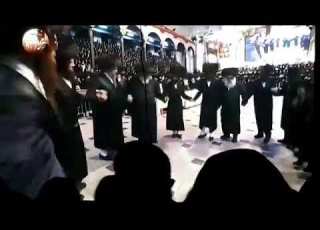 Family Dance At Belz Wedding 15 Sivan 5778
