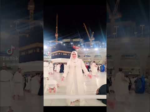 وخدوني والله معاكم يازوار النبي الاعلاميه صباح السمير في الحرم المكي