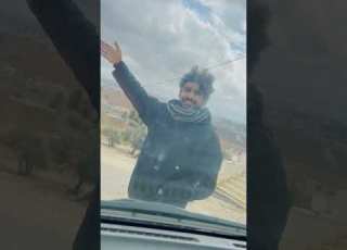  رفعت كفي ماقدرت ارفع الصوت