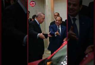 أردوغان يهدي السيسي سيارة