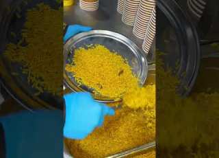 Not Just Anyone Can Sell Gold Only We Have The Real Deal The Best Broasted Chicken You Ll Ev