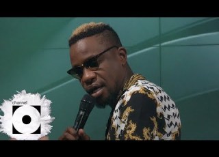 Master KG Performs Waya Waya With Team Moshe Channel O