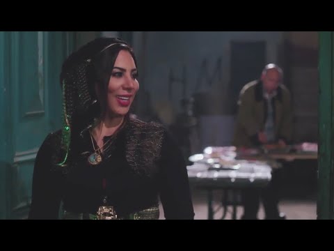 فيلم الماء والخضرة والوجه الحسن فاكره نفسها واقفة بتكلمه لوحدها