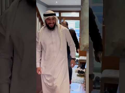 الشيخ القريشي يسحق اسم عائشة بنت ابي بكر