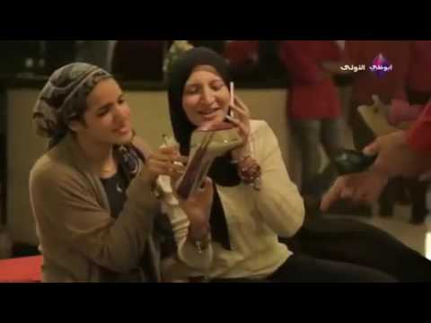 تعمل ايه لو دخلت تشترى جزمة لقيت أحمد السعدنى هو اللى بيبيع ضحك مسخرة