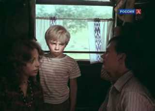  На дальней станции сойду По секрету всему свету
