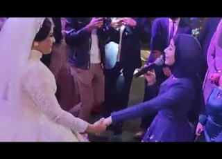 صديقه العروسة غنت بصوتها ابهرت الجميع يوم الفرح همسات الزفاف