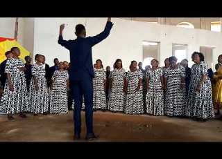 LIVE PERFORMANCE NGUVU YA UIMBAJI Kwaya Ya Familia Takatifu Parokia Ya Kagongwa Jimbo La Kahama