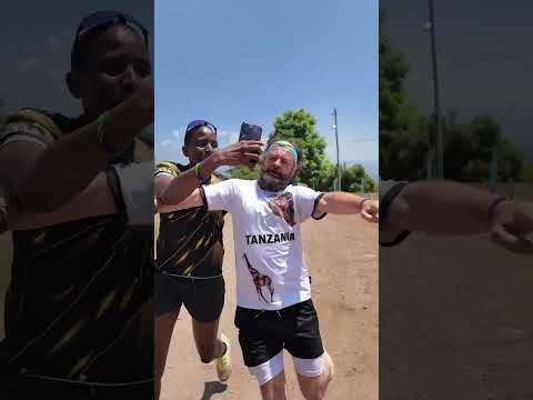 Kwani Hajawahi Kupiga Picha Na Mzungu